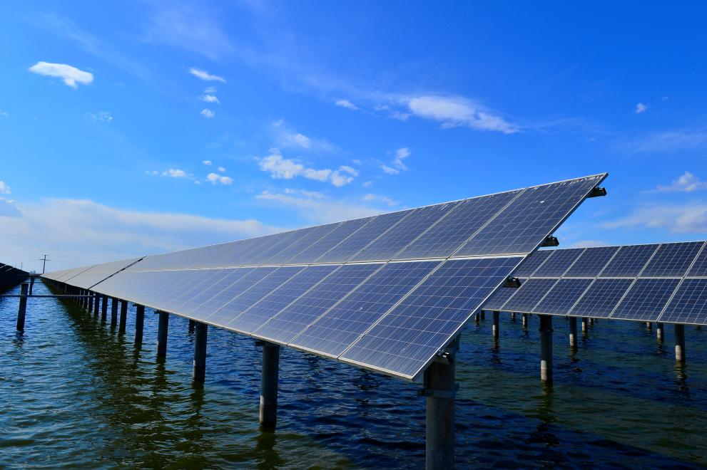 Image of solar panels in the sea.